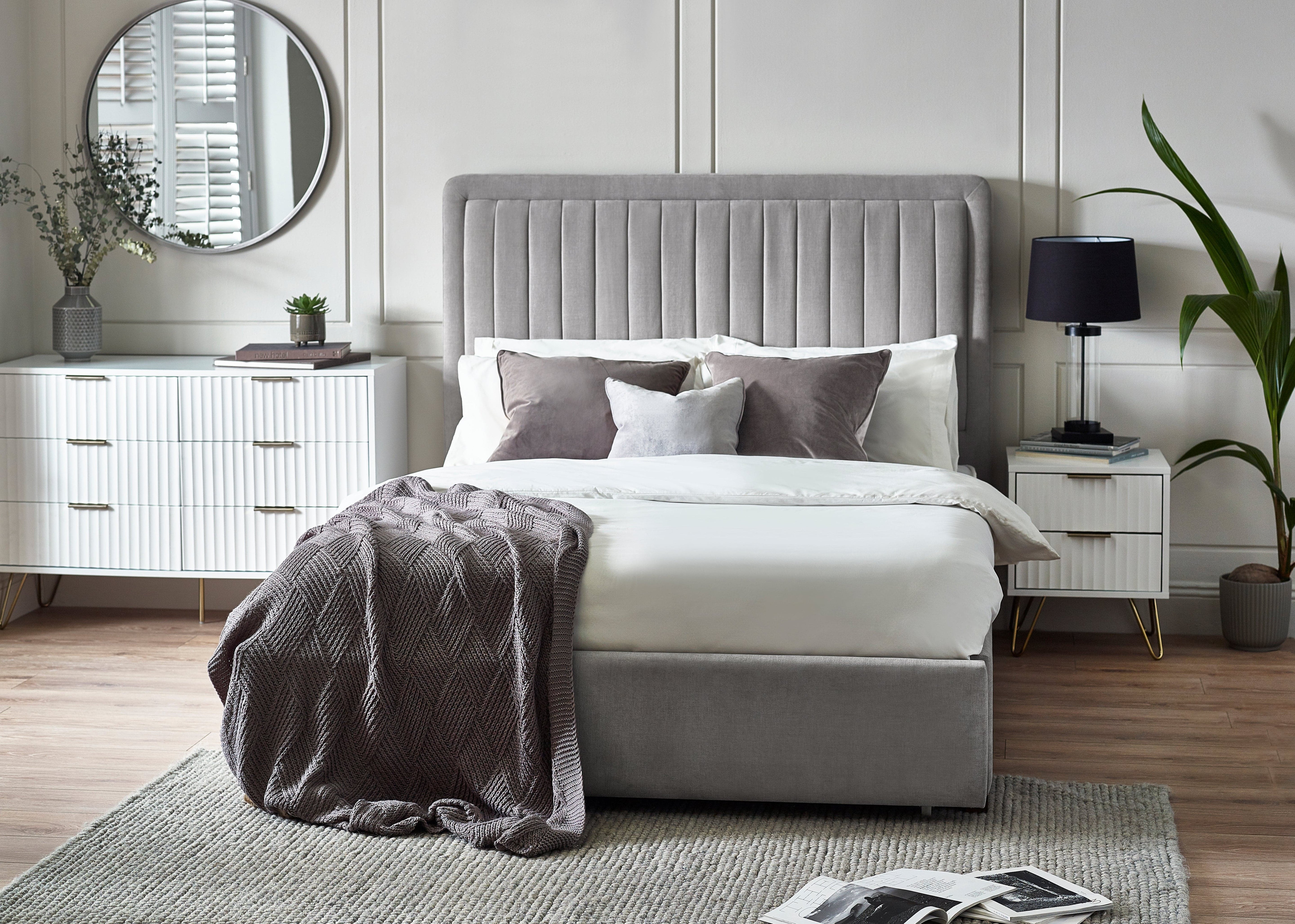 Julian Bowen Fabric Bed Savannah Bed Bed Kings