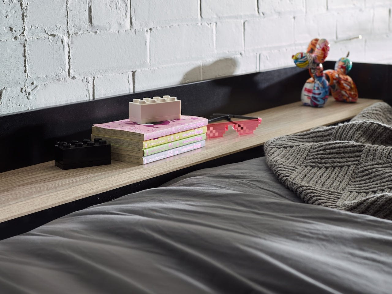 Julian Bowen High Sleeper Bed Single 90cm 3ft Blaze Gaming Highsleeper Bed - Black And Pale Wood Bed Kings