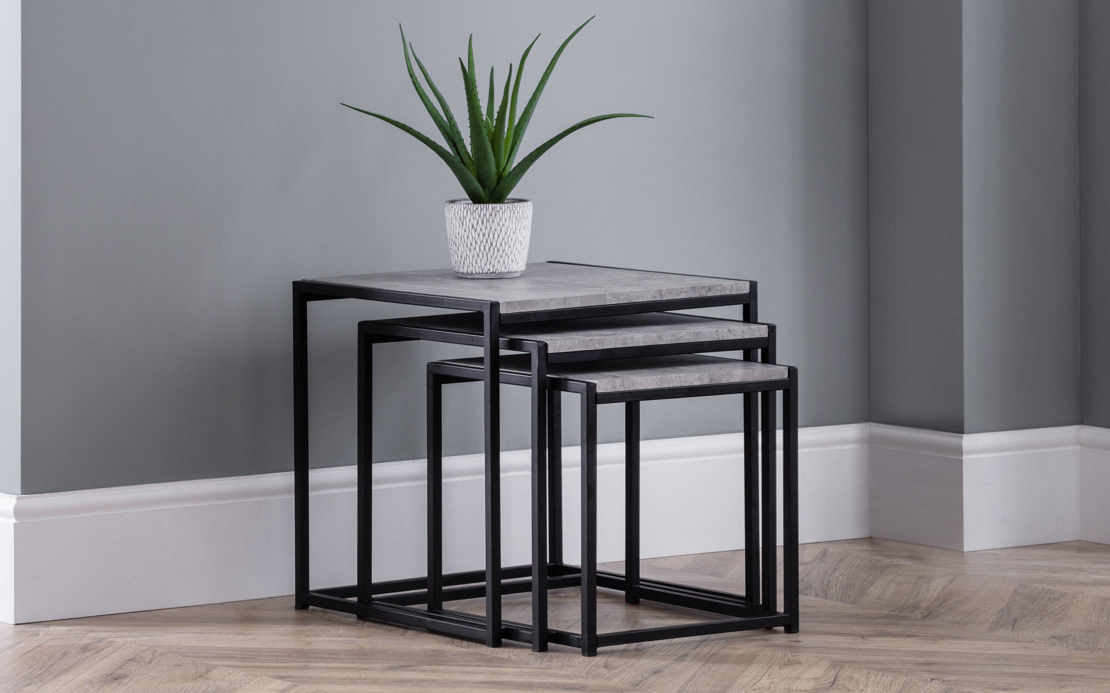 Julian Bowen Nest Of Tables Staten Concrete Nest Of 3 Tables Bed Kings