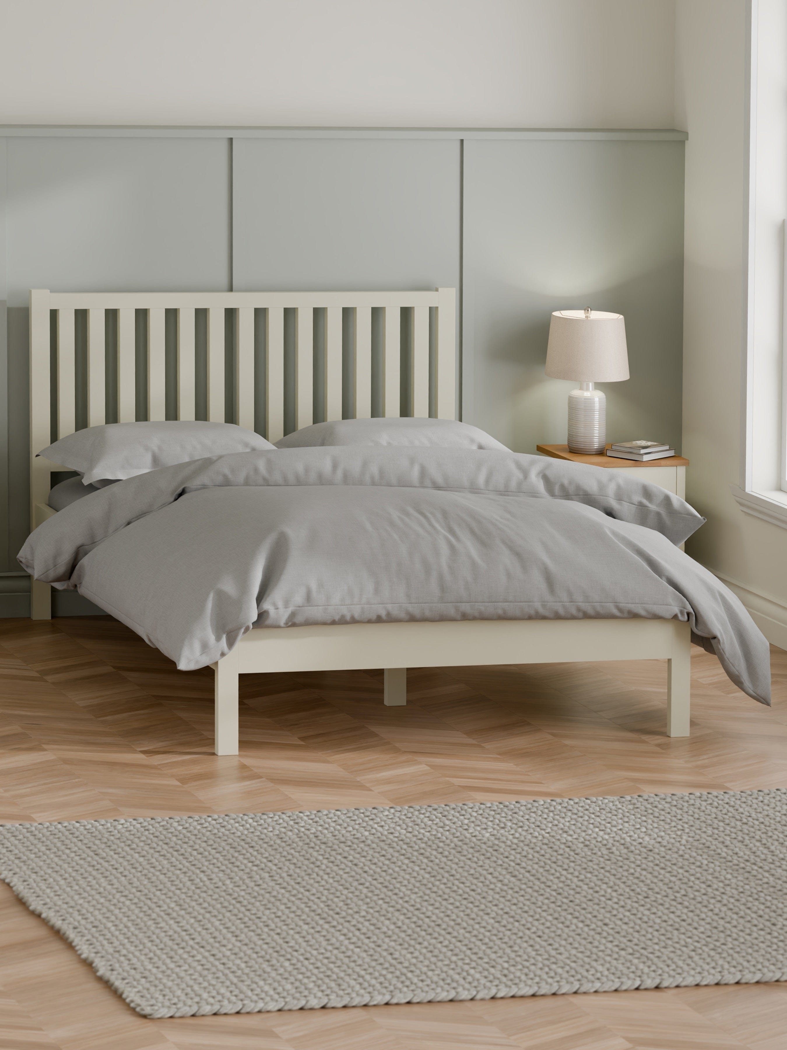 Julian Bowen Wood Bed Coxmoor Bed - Ivory and Oak Bed Kings